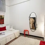 Fantastic House Near The Station Free Parking Lägenhet