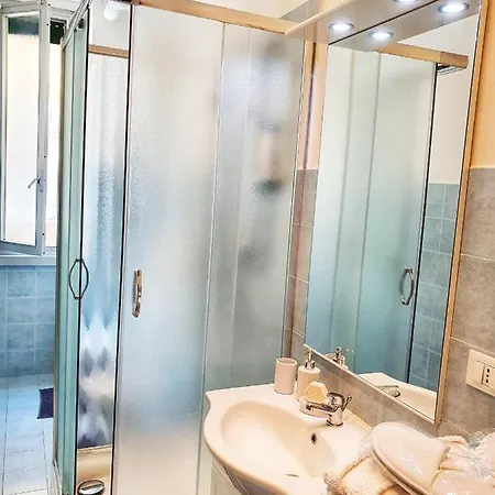 Fantastic House Near The Station Free Parking Génova