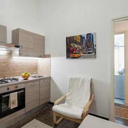 Fantastic House Near The Station Free Parking Genoa